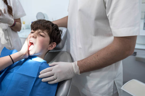 Best Emergency Tooth Extraction in Westhaven Moonstone, CA